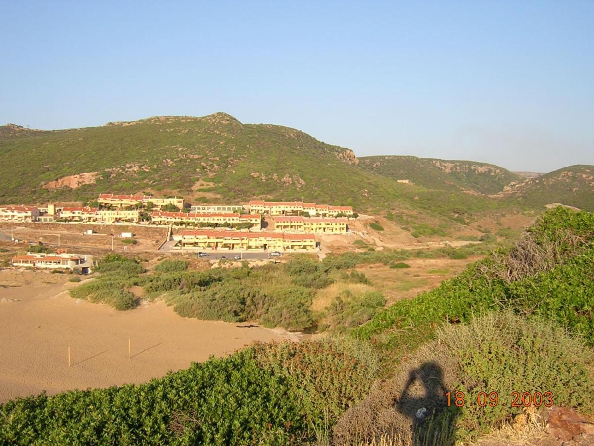 Апартаменты Porto Alabe Sardegna.... A Due Passi Dal Mare Трезнурагес Экстерьер фото